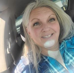 Meet your Posher, Holly